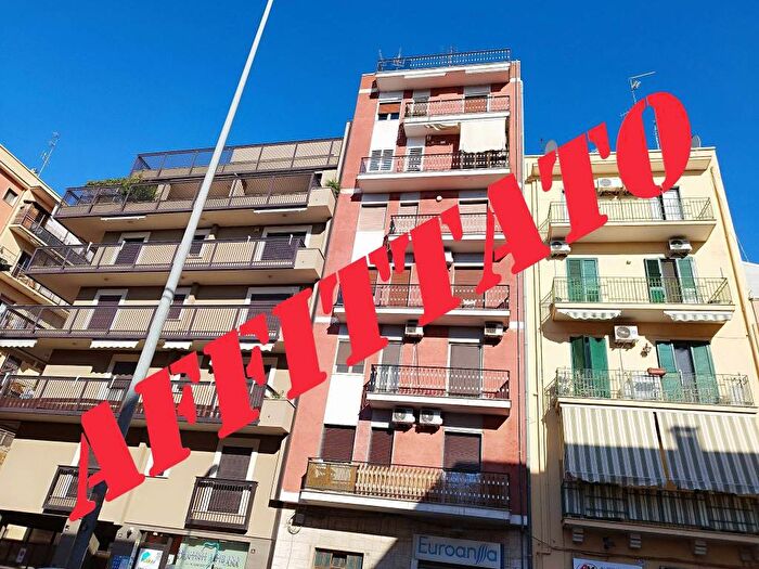 Casa quadrilocale in affitto in Via Arcidiacono Giovanni, Poggiofranco, Bari