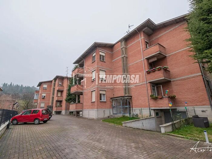 Appartamento quadrilocale in vendita in Via Papa Giovanni XXIII Montecavolo, Quattro Castella