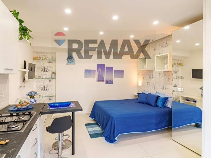 Appartamento monolocale in vendita in Via Recanati, Giardini Naxos