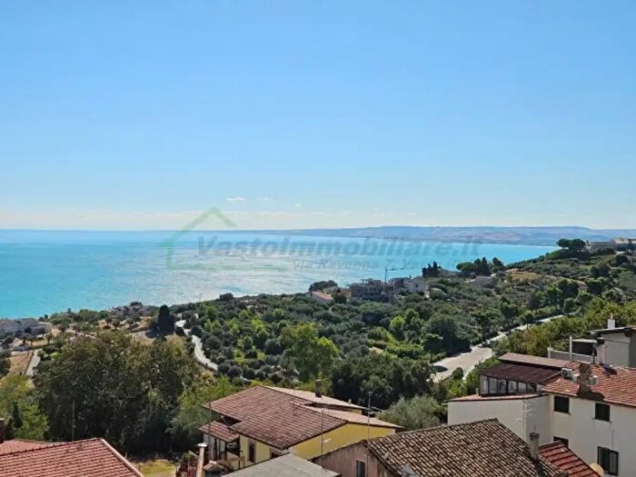 Appartamento con 5 locali in vendita in Vasto