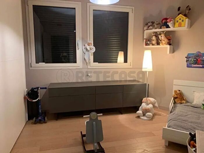 Appartamento trilocale in vendita in Piazza Umberto I, Nembro