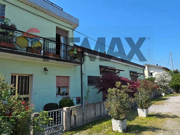 Casa con 5 locali in vendita in Via Gallo, Poggio Renatico