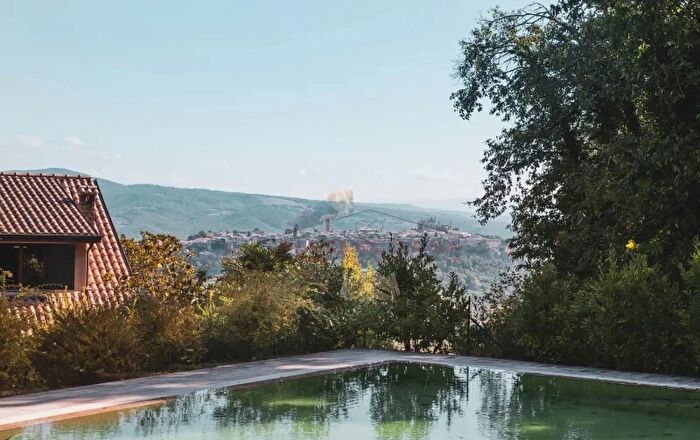 Casa trilocale in vendita in Orvieto