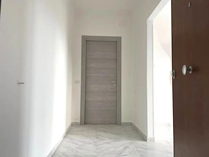 Appartamento quadrilocale in vendita in Viale Magna Grecia, Catanzaro