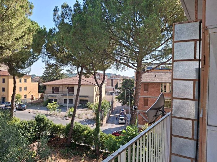 Appartamento trilocale in affitto in Via della Pallotta, Centro, Perugia