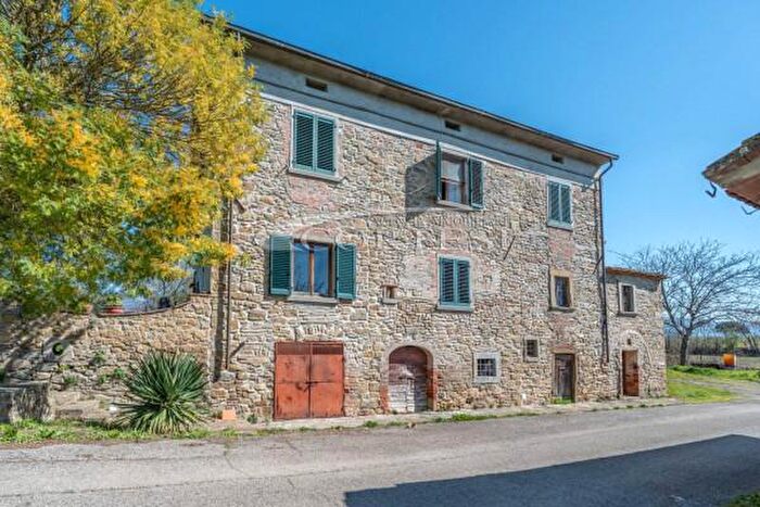 Appartamento trilocale in vendita in Via Selvetella, Arezzo