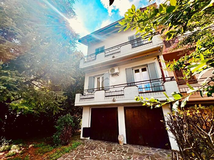 Casa quadrilocale in vendita in Largo della Pace, Caravaggio