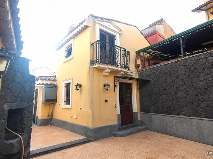 Casa quadrilocale in affitto in Corso Italia, Trecastagni