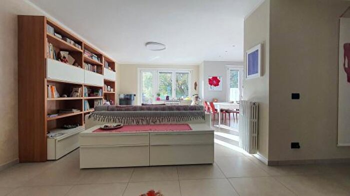 Appartamento trilocale in vendita in Via Torre del Lebbroso, Aosta