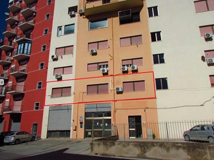 Appartamento con 9 locali in vendita in Via Cappuccini Sciacca, Sciacca