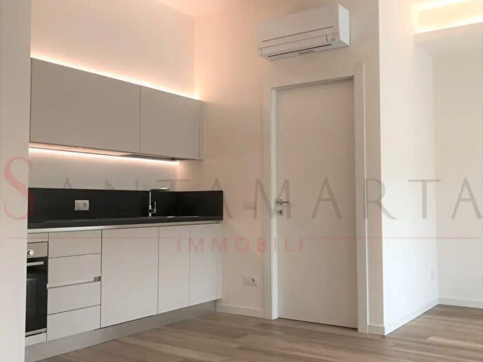 Appartamento trilocale in affitto in Via Privata Orio Vergani, Milano