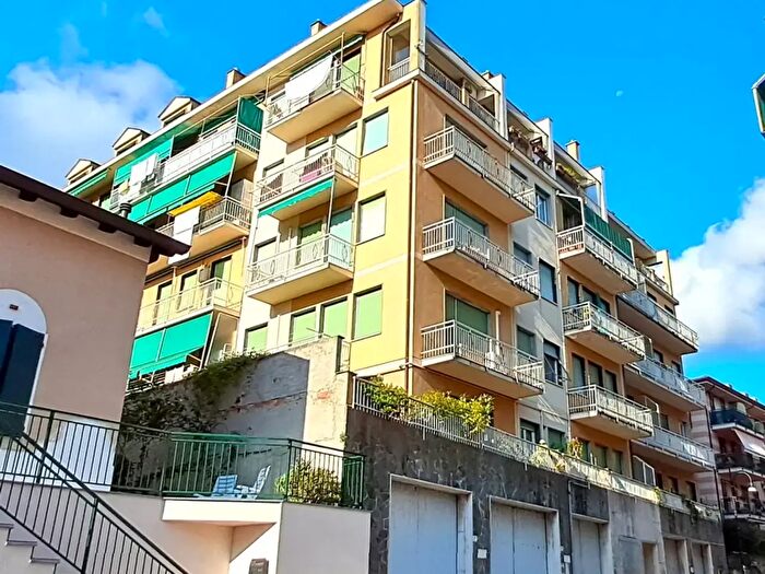 Appartamento con 5 locali in vendita in Via Garibotti, Santa Margherita Ligure
