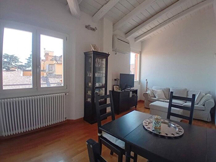 Appartamento trilocale in affitto in Via Santo Stefano, Santo Stefano, Bologna