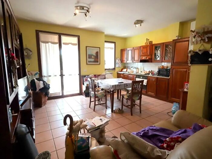 Appartamento trilocale in vendita in Via Ugo Foscolo, Borgosatollo