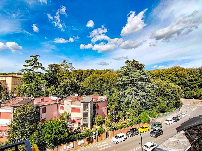 Appartamento quadrilocale in vendita in Siena