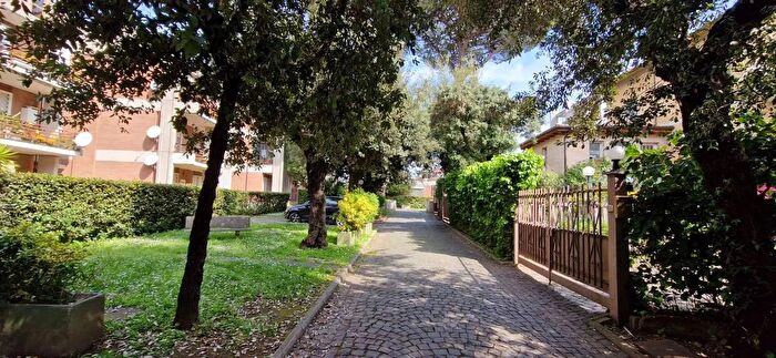 Appartamento trilocale in vendita in Viale Piave Ariccia, Ariccia