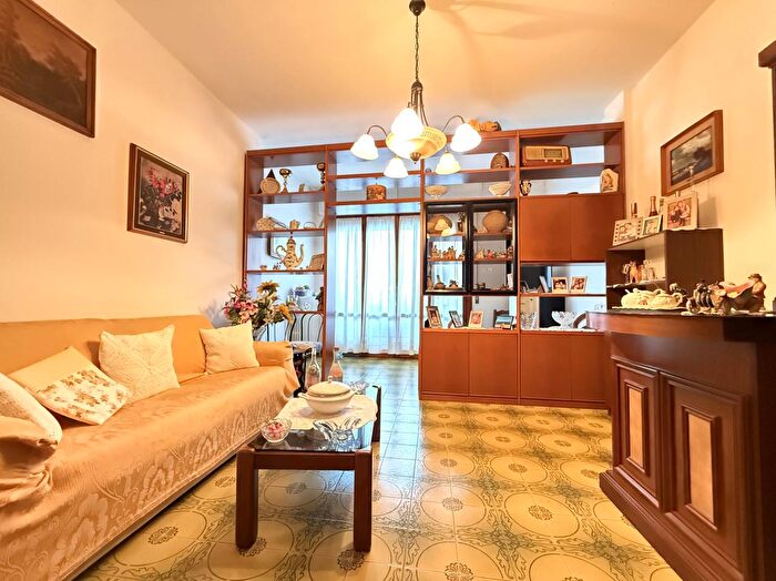 Appartamento trilocale in vendita in Via Pisana, Scandicci