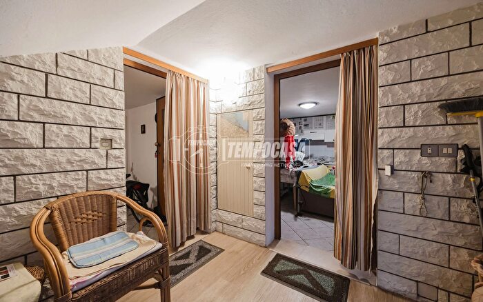 Appartamento con 6 locali in vendita in Via Pinarella, Cervia