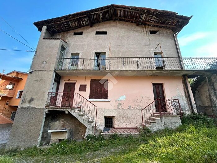 Casa monolocale in vendita in Via Don Stefano Gelmi, Pian Camuno
