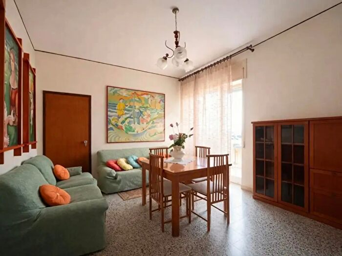 Appartamento quadrilocale in vendita in Via Carlo Mozzagrugno, Lanciano