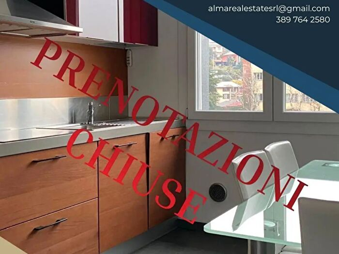 Appartamento trilocale in affitto in Via Cavour, Besozzo