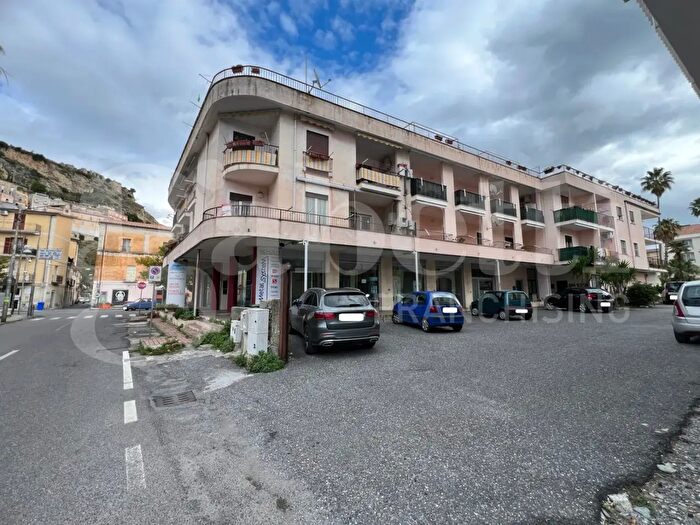 Appartamento quadrilocale in vendita in Via Garibaldi b, Amantea