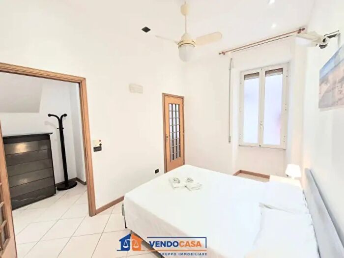 Appartamento trilocale in vendita in Via Domenico Brunenghi, Finale Ligure