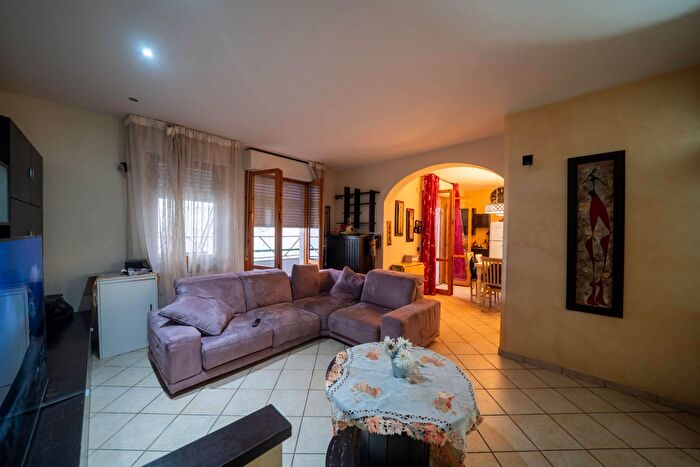 Appartamento quadrilocale in vendita in Via Petrarca, Figline e Incisa Valdarno