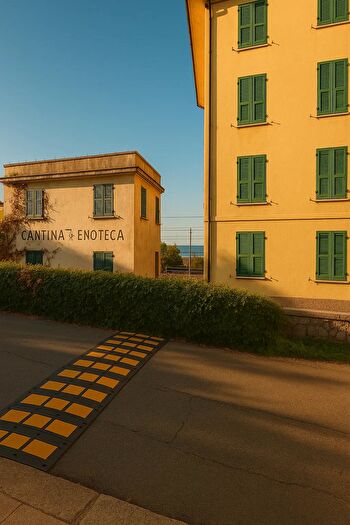 Appartamento trilocale in vendita in Via Brigate Partigiane, Lavagna