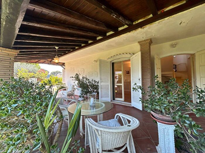 Casa con 6 locali in affitto in Via Terracina, Centro, San Felice Circeo