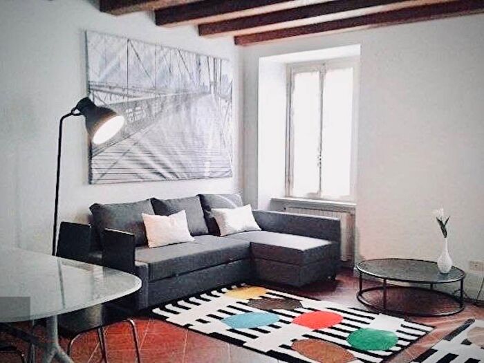 Appartamento bilocale in affitto in Tresanda del Sale, Loggia Garibaldi, Brescia