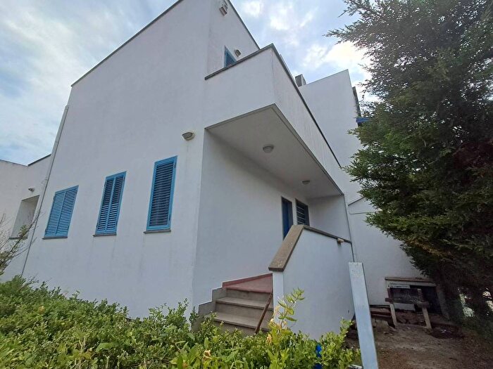 Casa con 6 locali in affitto in Villaggio Botterio, Calalunga Pietragrande, Montauro