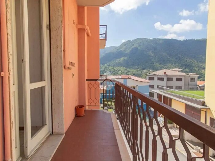 Appartamento trilocale in vendita in Via Ventotto Maggio, Lumezzane