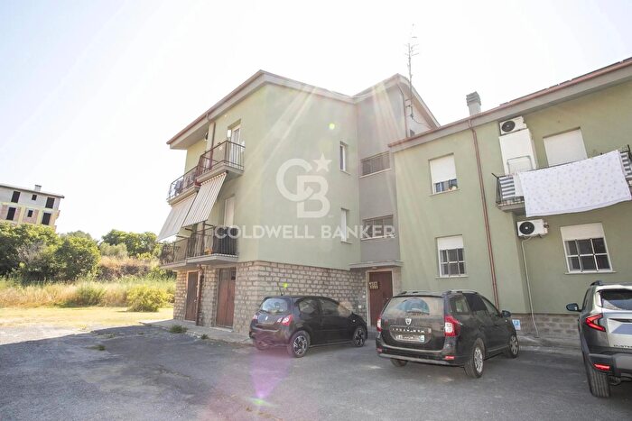 Appartamento quadrilocale in vendita in Via dello Stadio, Tarquinia