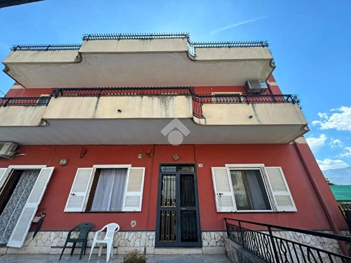 Appartamento trilocale in vendita in Via S Maria La Carità, SantAntonio Abate