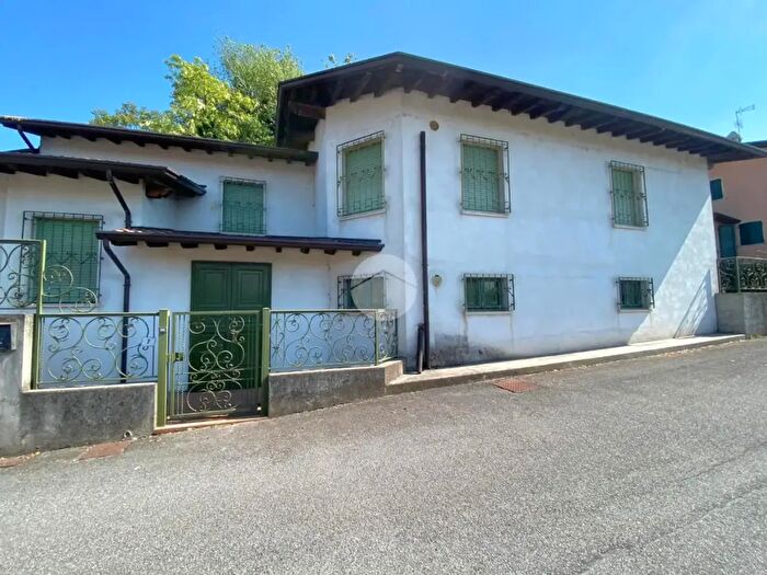 Casa trilocale in vendita in Via a Gramsci, Carpenedolo