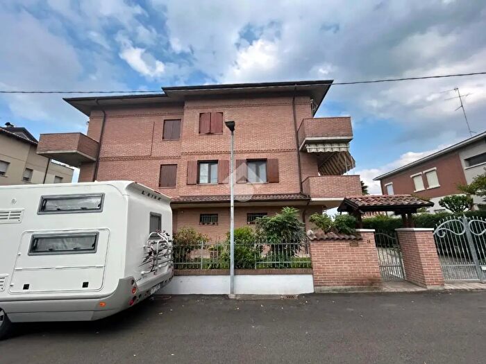 Casa quadrilocale in vendita in Via Monte Sabotino, Formigine
