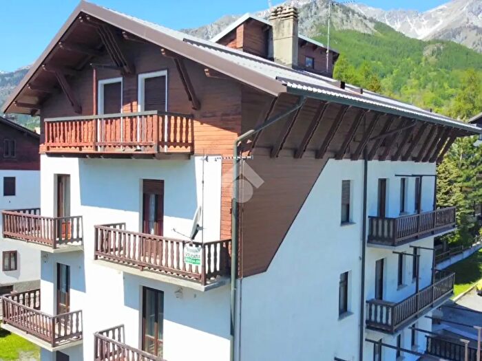 Appartamento con 5 locali in vendita in Via Luigi Einaudi, Bardonecchia
