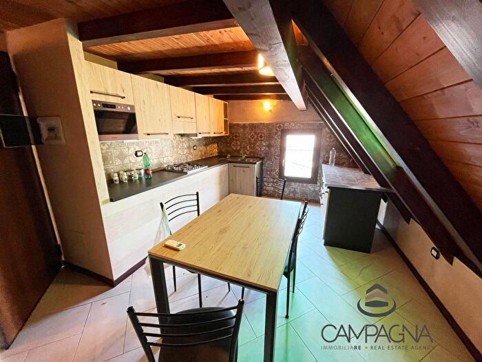 Casa trilocale in vendita in Via Vignazza Delia, Delia