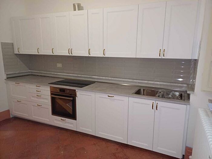 Appartamento con 6 locali in affitto in Via San Paolino, Piazza Napoleone San Michele, Lucca