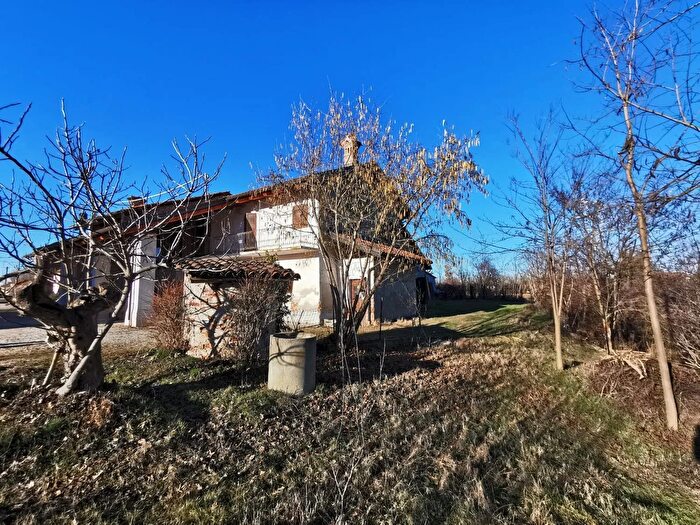 Casa con 7 locali in vendita in Lequio Tanaro, Bene Vagienna