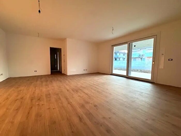 Appartamento quadrilocale in vendita in Via Roma, Limena