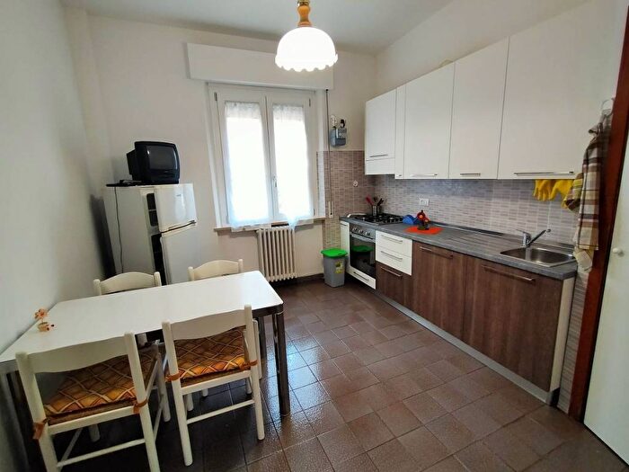 Appartamento quadrilocale in affitto in Via Corinaldo, Le Grazie, Ancona