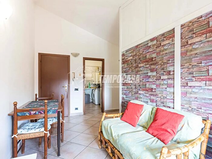 Appartamento monolocale in vendita in Via Pospagliaro, Bosisio Parini