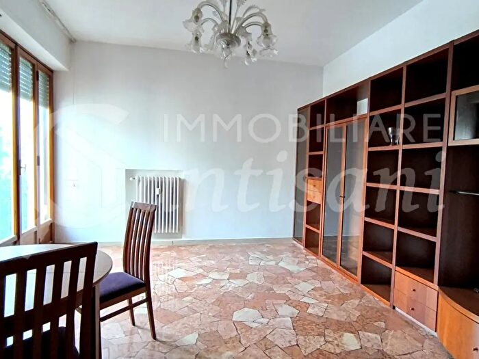 Appartamento trilocale in vendita in Via Agostino Bertani, Firenze