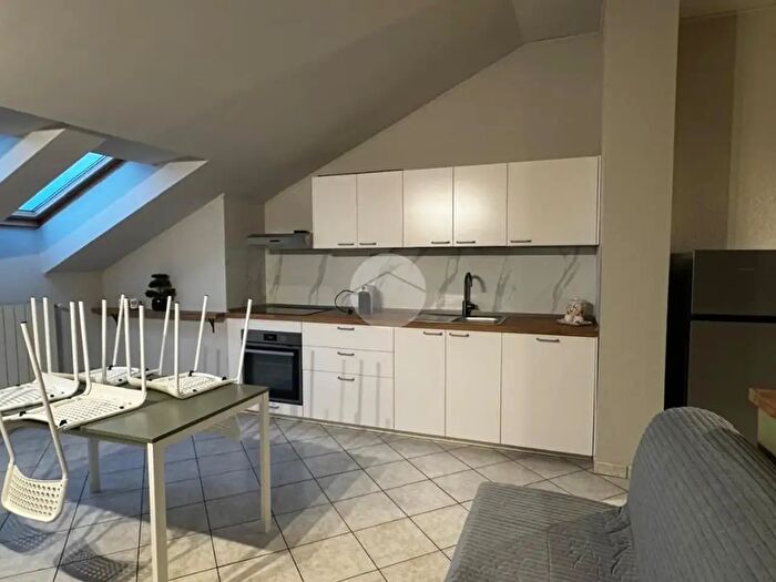 Appartamento bilocale in affitto in Via Carlo Marro, Trinita