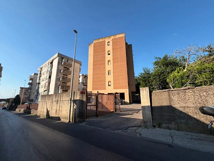 Appartamento trilocale in vendita in Via Direzione Artiglieria, Messina