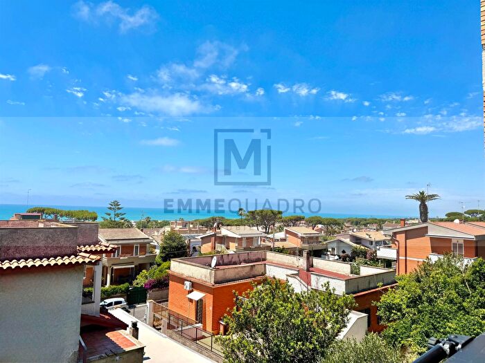 Appartamento trilocale in vendita in Via dei Fauni, Anzio