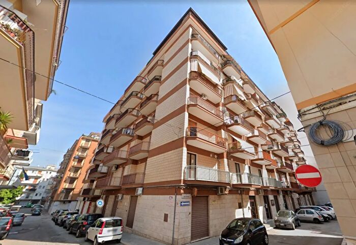 Appartamento con 5 locali in vendita in Via Orto Sdanga Manfredonia Zona Centro Scaloria, Manfredonia