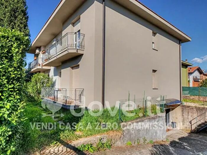 Appartamento trilocale in vendita in Via Giulio Pastore, Giussano